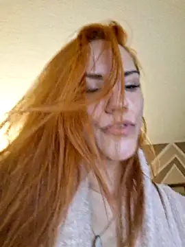 SlimBellaOfficial online show from April 2026 11:06:01 PM