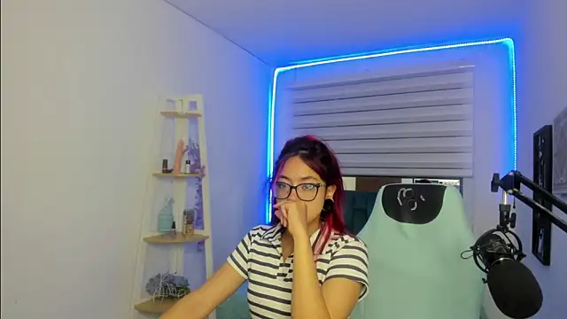 Sara Red X online show from May 2026 03:03:01 AM