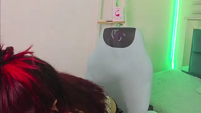Sara Red X online show from June 2026 06:40:01 AM