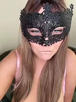 Blonde Cougar online show from April 2026 12:03:01 PM