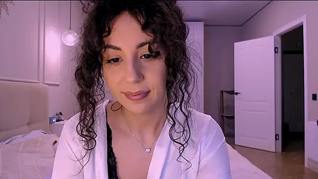 curly jade  online show from April 2026 04:58:02 PM