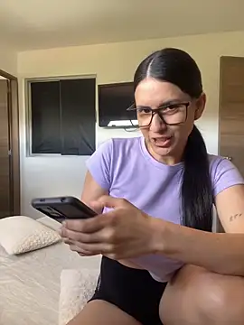 Annarhode online show from June 2026 05:59:01 PM