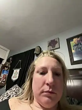 Snapshot of sweetkacibaby chatting on April 2026 04:23:02 AM sweetkacibaby online show from April 2026 04:23:02 AM