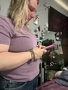 sweetkacibaby online show from April 2026 04:12:01 PM