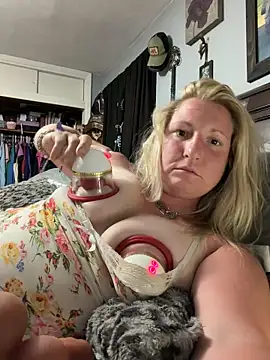 sweetkacibaby online show from July 2026 03:23:01 AM
