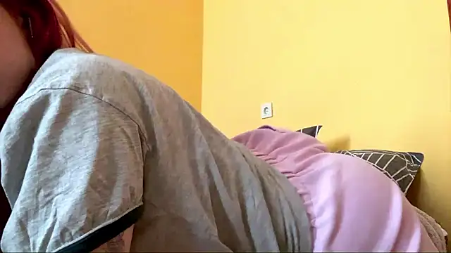 Snapshot of PleasureCastle chatting on March 2026 12:33:11 PM PleasureCastle online show from March 2026 12:33:11 PM