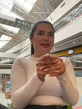 Cami olarte online show from June 2026 06:17:02 PM
