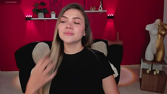 Snapshot of Sofia_Velvetx chatting on June 2026 02:43:02 PM Sofia Velvetx online show from June 2026 02:43:02 PM