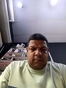 Danielleon12  online show from April 2026 07:07:02 PM