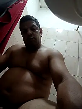 Danielleon12  online show from April 2026 10:45:01 PM