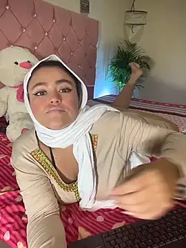Snapshot of Marian_fadel chatting on April 2026 12:53:02 PM Marian fadel online show from April 2026 12:53:02 PM