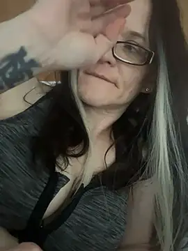 Snapshot of Casidy1 chatting on June 2026 04:05:02 PM Casidy1 online show from June 2026 04:05:02 PM