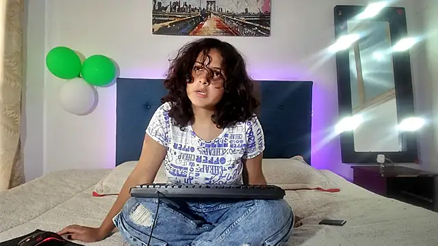 Miza Cute online show from March 2026 09:42:01 PM