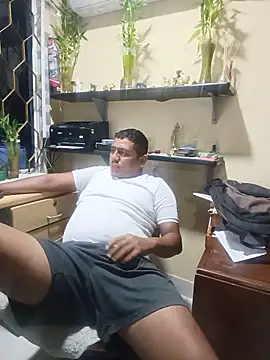 Snapshot of luis20212 chatting on June 2026 07:55:01 AM luis20212 online show from June 2026 07:55:01 AM
