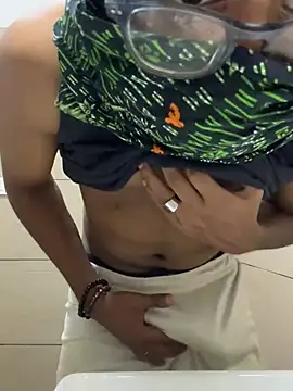 Snapshot of dashingdih chatting on March 2026 09:25:01 PM dashingdih online show from March 2026 09:25:01 PM