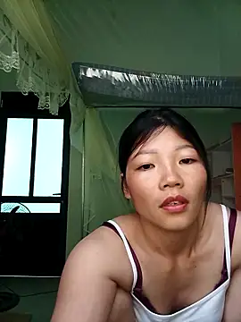 Snapshot of -Quyny- chatting on April 2026 07:03:02 AM -Quyny- online show from April 2026 07:03:02 AM