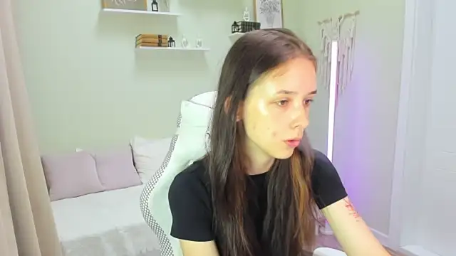 AnnaOddy online show from June 2026 04:07:02 AM