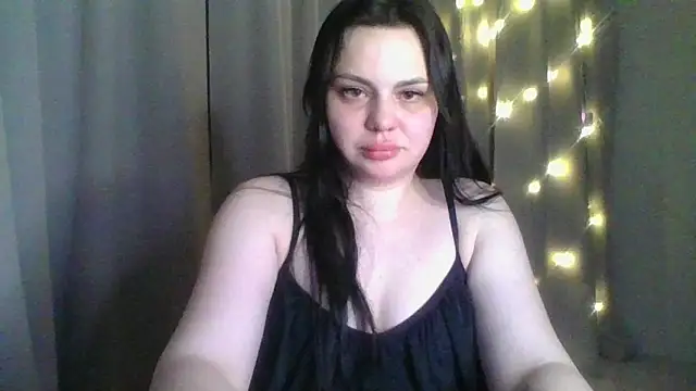 Dori Cutie online show from April 2026 06:38:02 PM