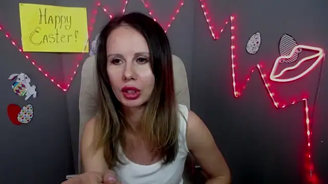 ElsaFrey online show from April 2026 12:03:02 PM