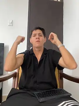 Snapshot of Johannes_mills chatting on April 2026 05:17:01 PM Johannes mills online show from April 2026 05:17:01 PM