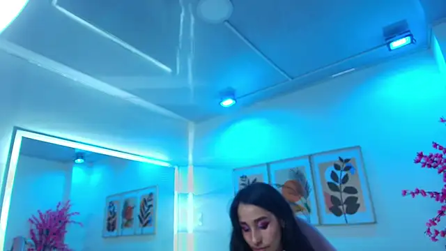 Palmer foxx online show from April 2026 03:20:01 AM