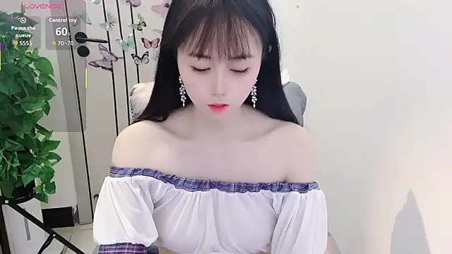 Snapshot of Dear-yuner chatting on May 2026 12:43:01 PM Dear-yuner online show from May 2026 12:43:01 PM