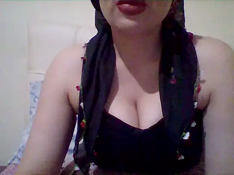 Snapshot of busex25 chatting on April 2026 09:50:02 PM busex25 online show from April 2026 09:50:02 PM