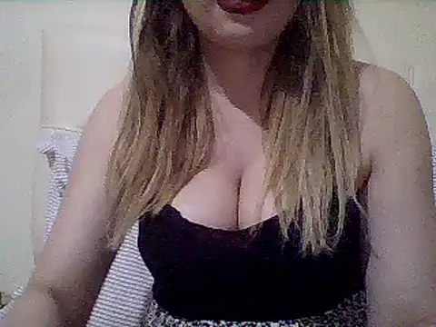 Snapshot of busex25 chatting on May 2026 09:22:02 PM busex25 online show from May 2026 09:22:02 PM