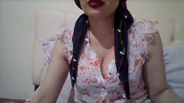 Snapshot of busex25 chatting on June 2026 09:13:02 PM busex25 online show from June 2026 09:13:02 PM