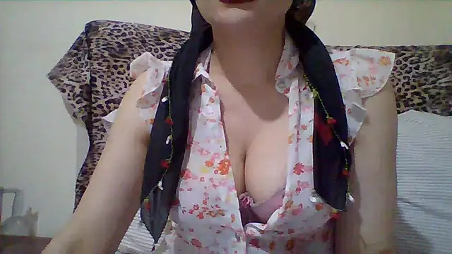 Snapshot of busex25 chatting on June 2026 09:19:02 PM busex25 online show from June 2026 09:19:02 PM