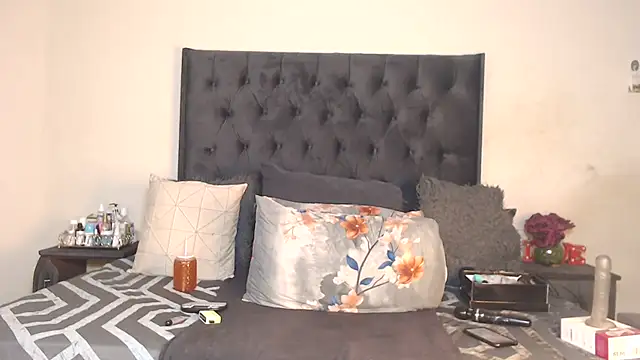 AdventuresLove7 online show from April 2026 12:48:01 AM