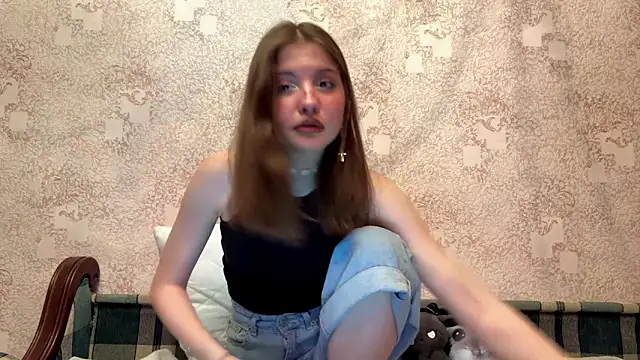 Snapshot of MariLuxe chatting on March 2026 03:56:01 PM MariLuxe online show from March 2026 03:56:01 PM