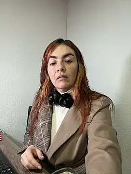 Snapshot of Vanessablazee chatting on April 2026 01:11:01 PM Vanessablazee online show from April 2026 01:11:01 PM