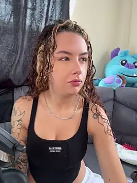 Amber-fire online show from April 2026 02:00:02 PM