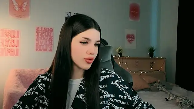 molly rettyy online show from May 2026 04:29:02 AM