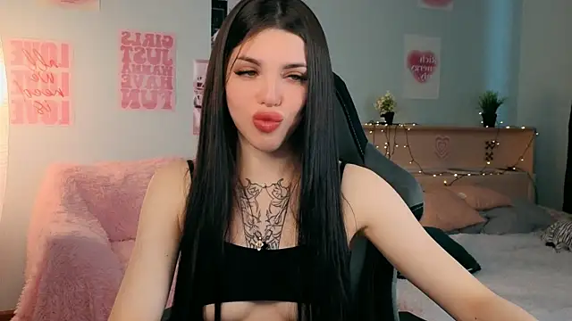 molly rettyy online show from May 2026 04:28:01 AM