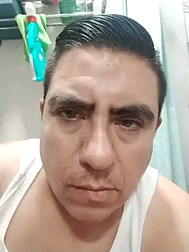 Snapshot of Manuel3910 chatting on April 2026 03:57:02 AM Manuel3910 online show from April 2026 03:57:02 AM