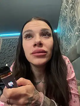 Maiden Of Pain online show from March 2026 06:36:01 AM