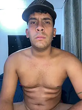 Snapshot of Austinlopezz chatting on March 2026 12:12:01 AM Austinlopezz online show from March 2026 12:12:01 AM