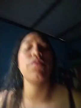 Snapshot of erikabella chatting on June 2026 02:33:01 PM erikabella online show from June 2026 02:33:01 PM