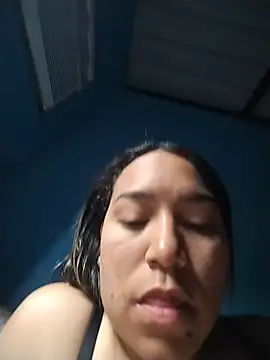 Snapshot of erikabella chatting on June 2026 01:15:02 PM erikabella online show from June 2026 01:15:02 PM