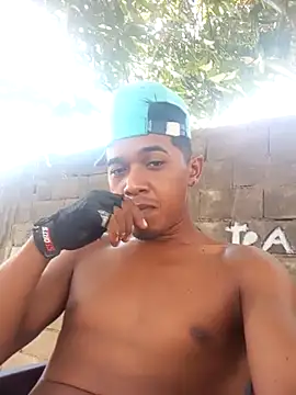 blackmasterpig online show from April 2026 04:15:01 PM