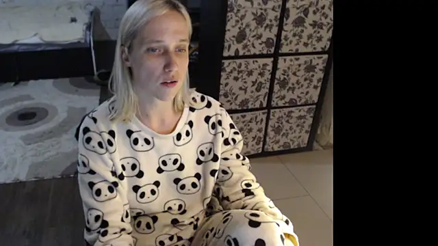 Snapshot of Sweet_hot_shrmp chatting on June 2026 04:07:01 PM Sweet hot shrmp online show from June 2026 04:07:01 PM