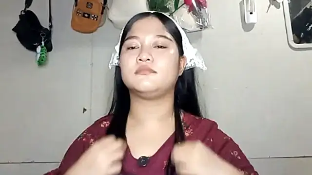 BrandeePhatdouang online show from April 2026 04:12:01 AM