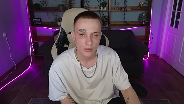 Snapshot of Dreamkai chatting on April 2026 08:33:02 AM Dreamkai online show from April 2026 08:33:02 AM