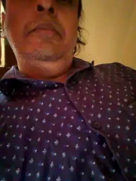 BigDaddy05  online show from April 2026 04:32:02 AM