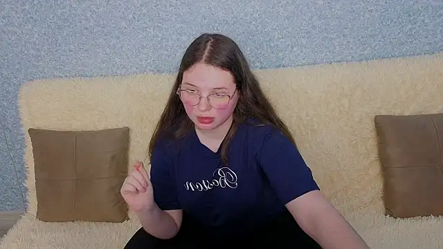 Snapshot of SofiDreamm chatting on March 2026 12:38:02 PM SofiDreamm online show from March 2026 12:38:02 PM