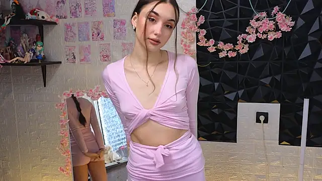 belle cute online show from April 2026 02:00:02 AM