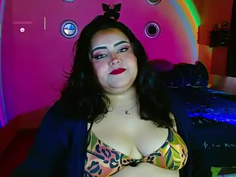 Snapshot of LunaAddittion chatting on July 2026 02:10:01 PM LunaAddittion online show from July 2026 02:10:01 PM