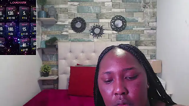 Snapshot of Skylernaomi chatting on June 2026 02:04:01 PM Skylernaomi online show from June 2026 02:04:01 PM